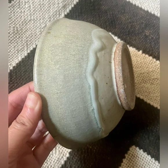 Studio Pottery Bowl Sage Green Drip Glaze Signed Ceramic Modern Coastal Neutral - Picture 7 of 9